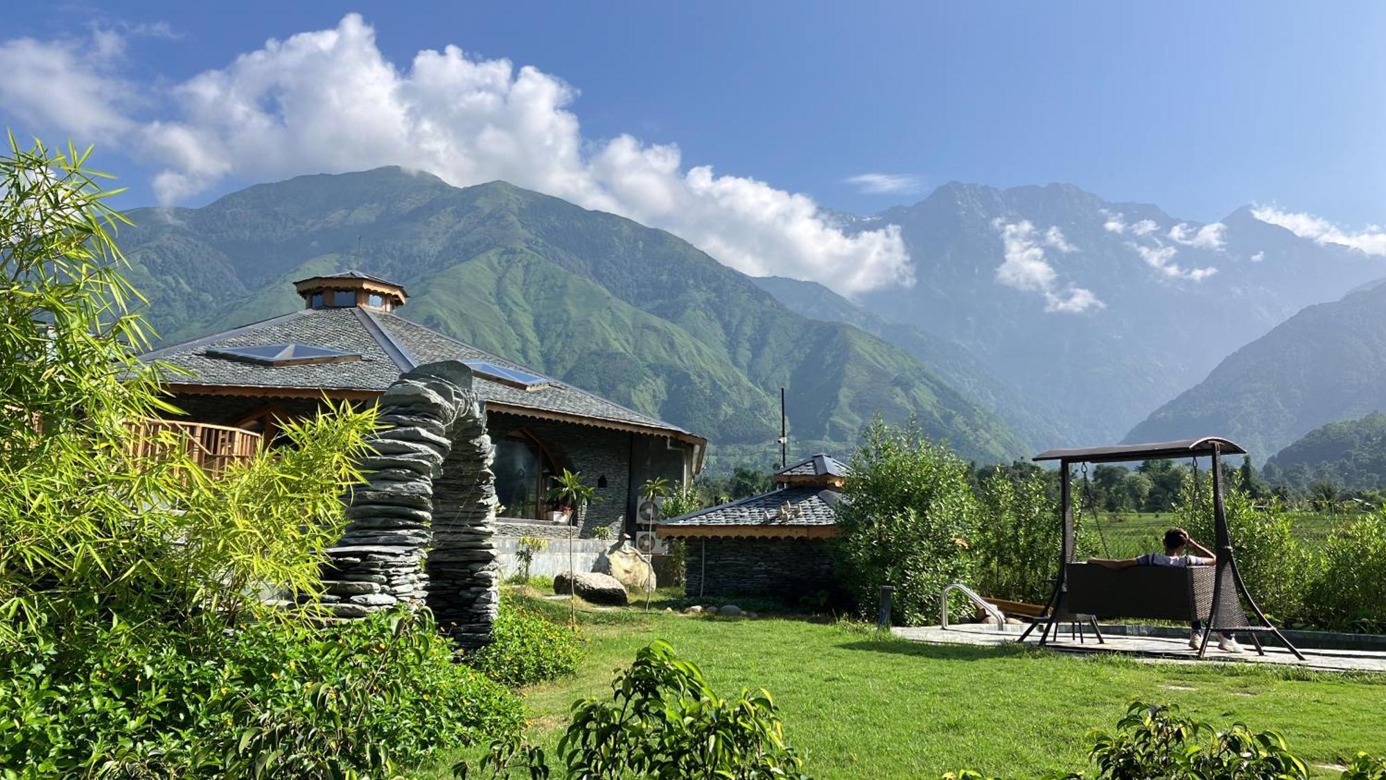 Osho Himalayas Wellness Resort Kangra Exterior photo